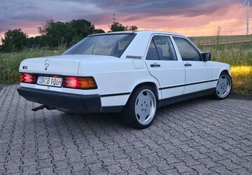 Mercedes-Benz 190 188.840 km 5.000 &euro; Linnich - Gereonsweiler 52441