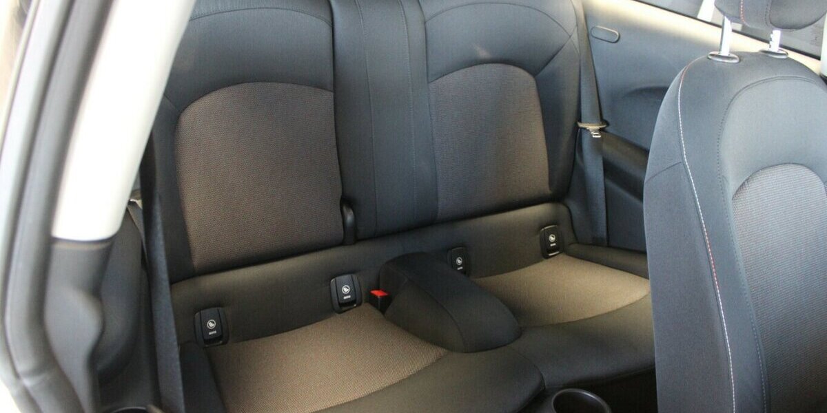 Mini Cooper Metropolitan 64.740 km 11.980 &euro; Euskirchen 53881