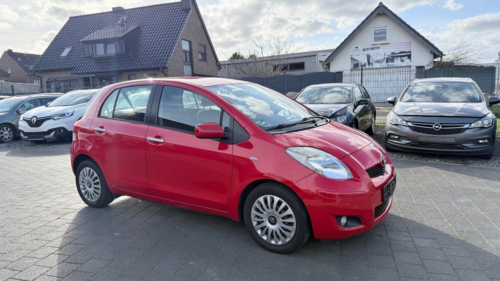 Toyota Yaris 170.272 km 4.950 &euro; Übach Palenberg 52531