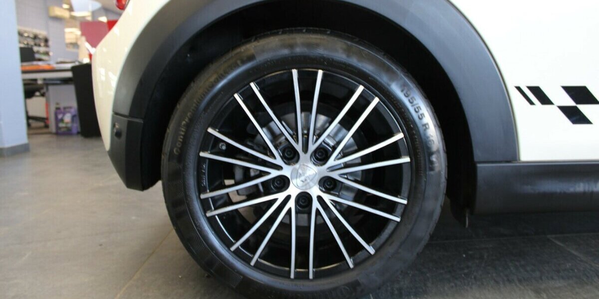 Mini Cooper Metropolitan 64.740 km 11.980 &euro; Euskirchen 53881