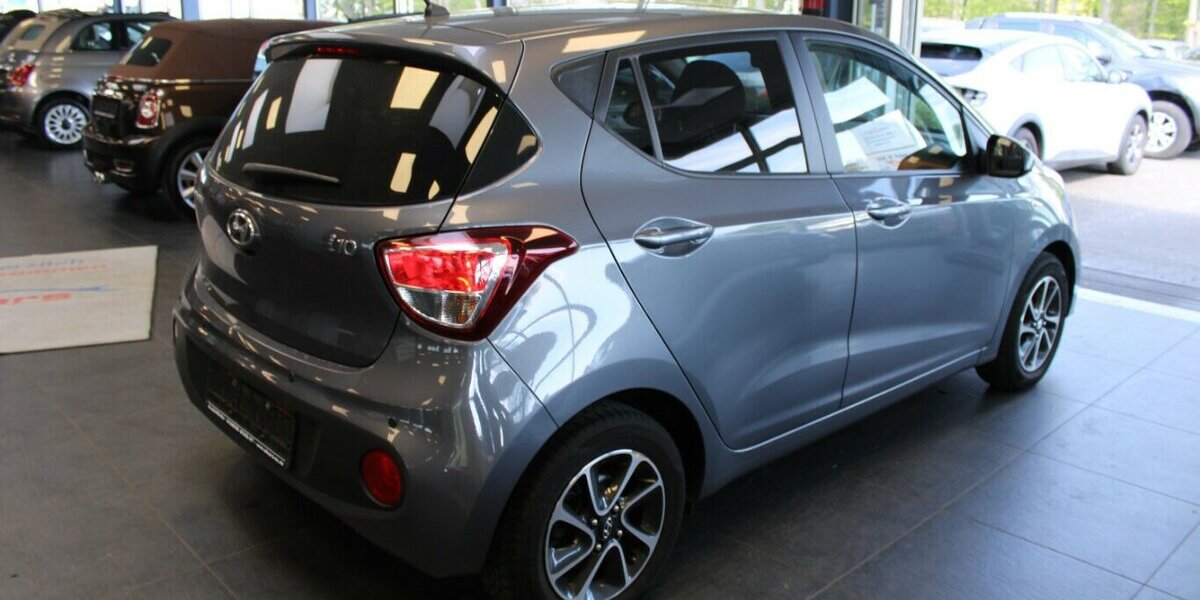 Hyundai i10 1.0 Aut. - 5-Türig - Klima - 59.945 km 9.980 &euro; Euskirchen 53881