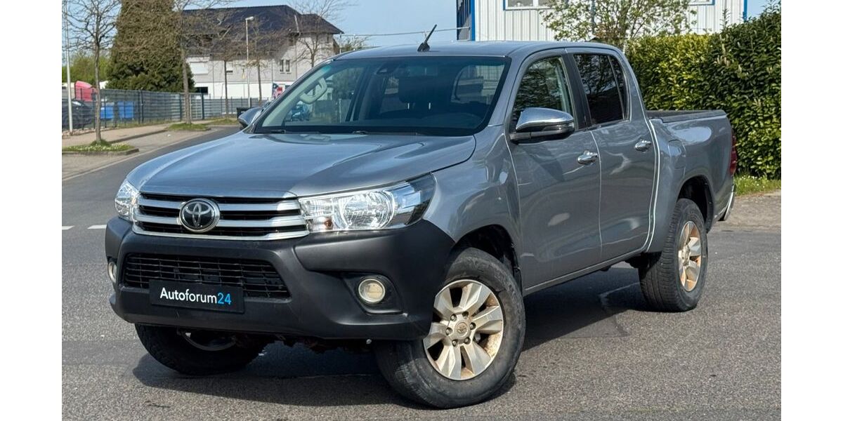 Toyota Hilux 92.000 km 29.999 &euro; Jülich 52428