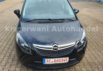 Opel Zafira 82.000 km 7.499 &euro; Aachen 52068