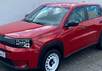 Fiat Grande Panda 2.500 km 25.899 &euro; Baesweiler 52499