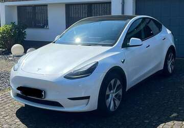 Tesla Model Y 51.181 km 30.940 &euro; Frechen, Stadt 50226