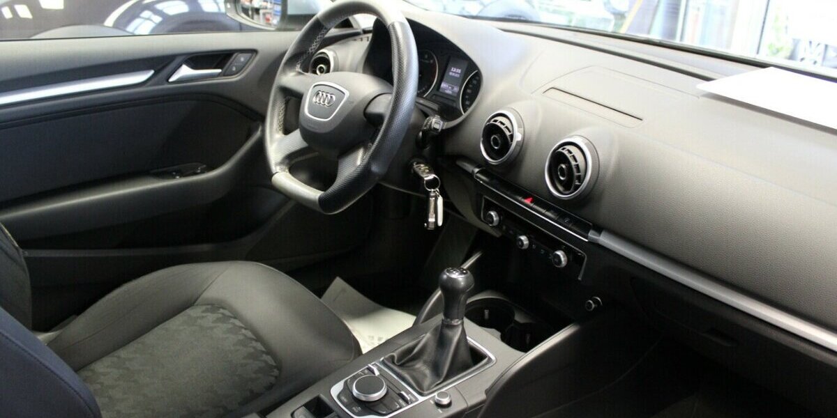 Audi A3 1.4 TFSI ultra Attraction 120.877 km 10.980 &euro; Euskirchen 53881