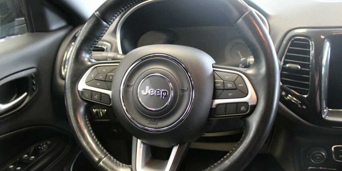 Jeep Compass 1.3 Plug-In Hybrid 4xe S 70.133 km 21.980 &euro; Euskirchen 53881