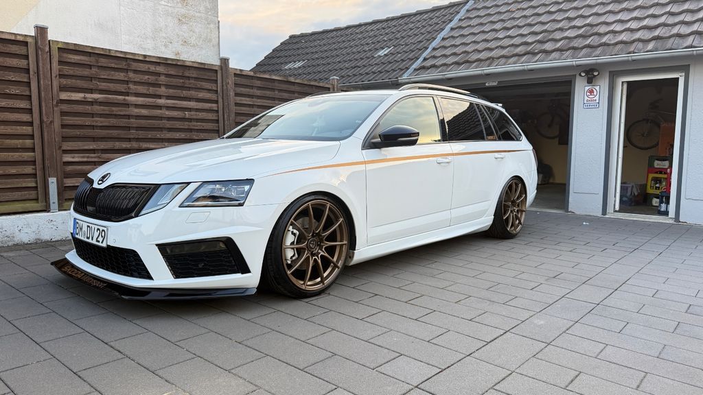 Skoda Octavia 185.000 km 17.299 &euro; Bergheim 50127