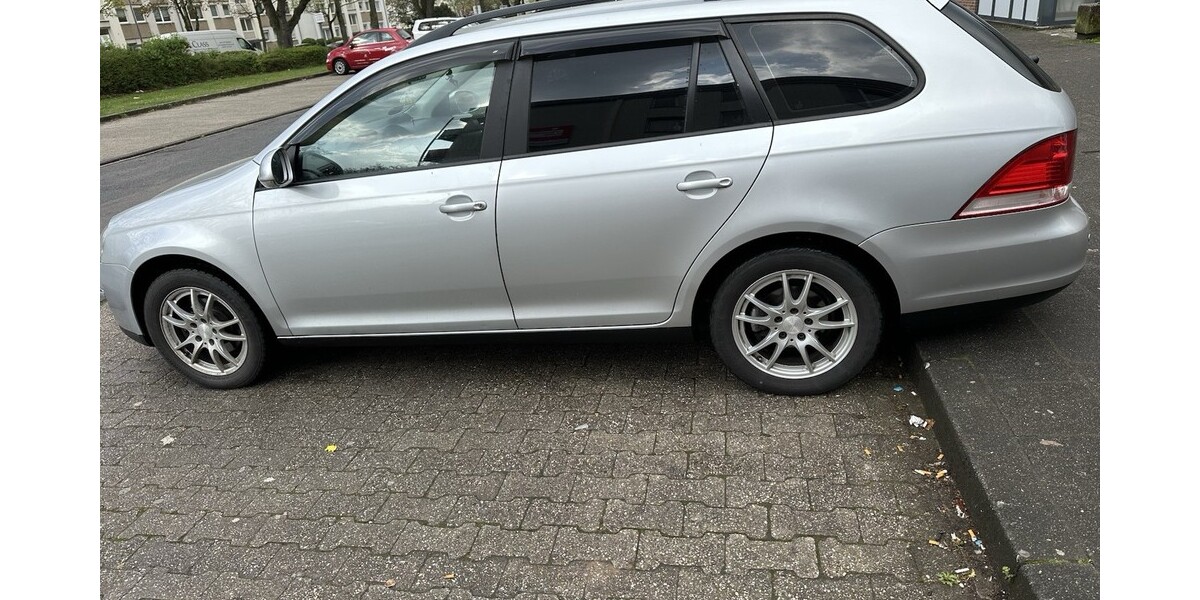 VW Golf V Variant 239.000 km 3.999 &euro; Aachen 52058