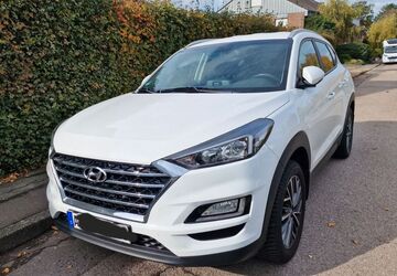 Hyundai TUCSON 112.200 km 14.900 &euro; Aachen 52076
