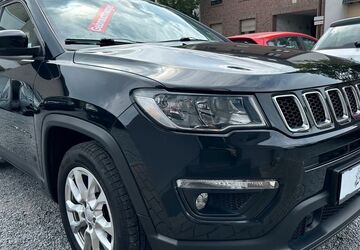 Jeep Compass 129.303 km 15.900 &euro; Aachen 52080