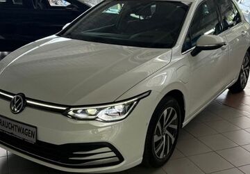 VW Golf 32.400 km 24.899 &euro; Baesweiler 52499