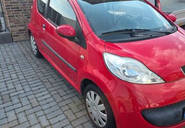 Peugeot 107 105.000 km 2.700 &euro; Alsdorf 52477