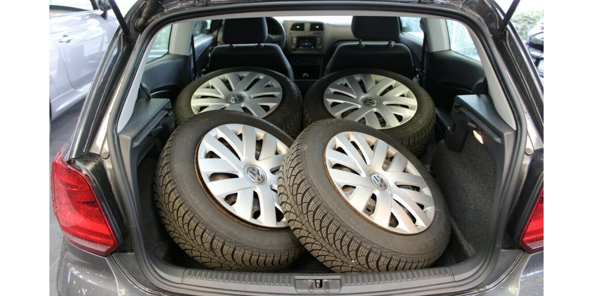 VW Polo 1.0 Klima - 1.Hand- 8fach bereift 73.518 km 7.980 &euro; Euskirchen 53881