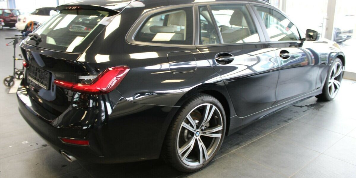 BMW 330 330i xDrive Touring Aut. Advantage 68.255 km 26.980 &euro; Euskirchen 53881