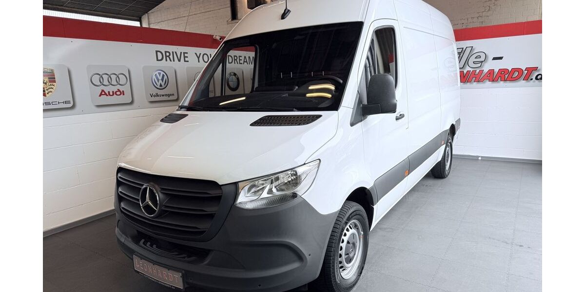 Mercedes-Benz Sprinter 31.985 km 31.990 &euro; Stolberg 52223