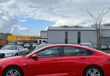 Opel Insignia 185.000 km 8.800 &euro; Düren 52351