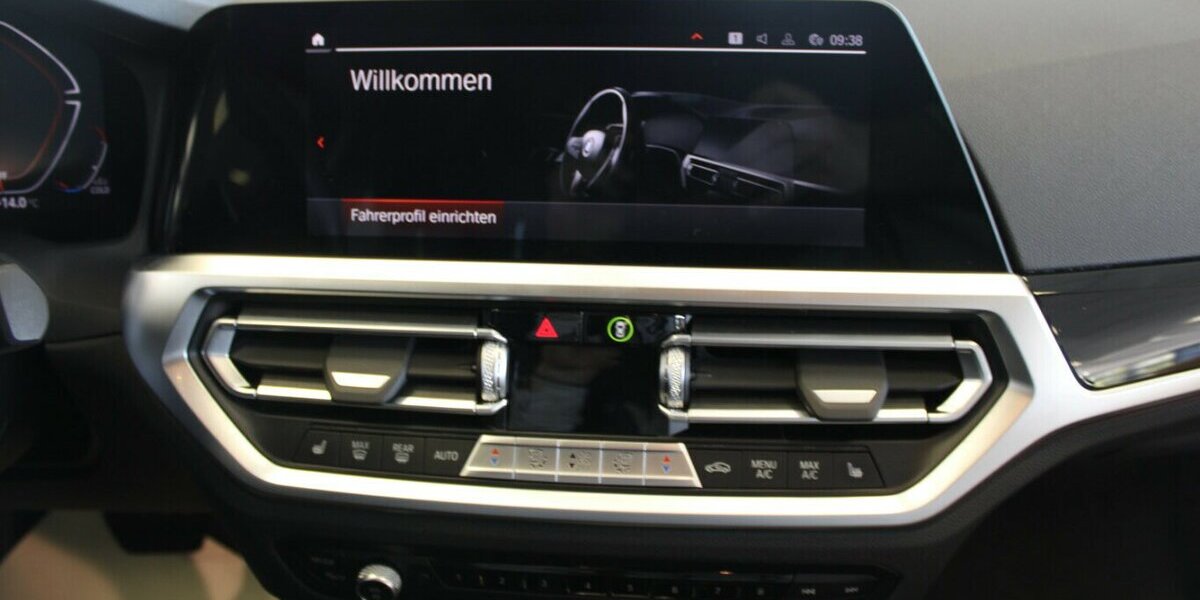 BMW 320 320d Aut. Sport Line 79.450 km 27.980 &euro; Euskirchen 53881