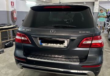 Mercedes-Benz ML 350 238.000 km 17.400 &euro; Übach Palenberg 52531