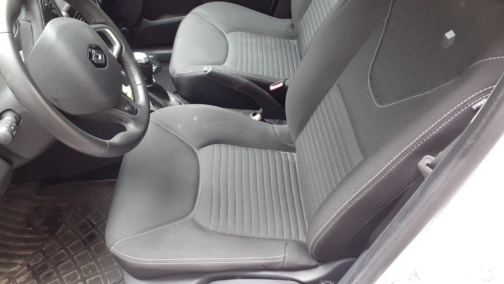 Renault Clio 77.000 km 8.500 &euro; Aachen 52058