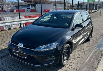 VW Golf 143.000 km 10.500 &euro; Jülich 52428