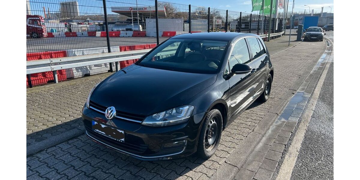VW Golf 143.000 km 10.500 &euro; Jülich 52428