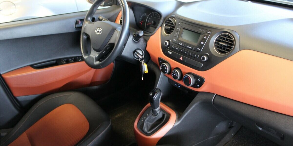 Hyundai i10 1.0 Aut. - 5-Türig - Klima - 59.945 km 9.980 &euro; Euskirchen 53881