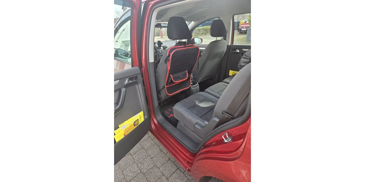 VW Touran 210.000 km 5.599 &euro; Stolberg 52223