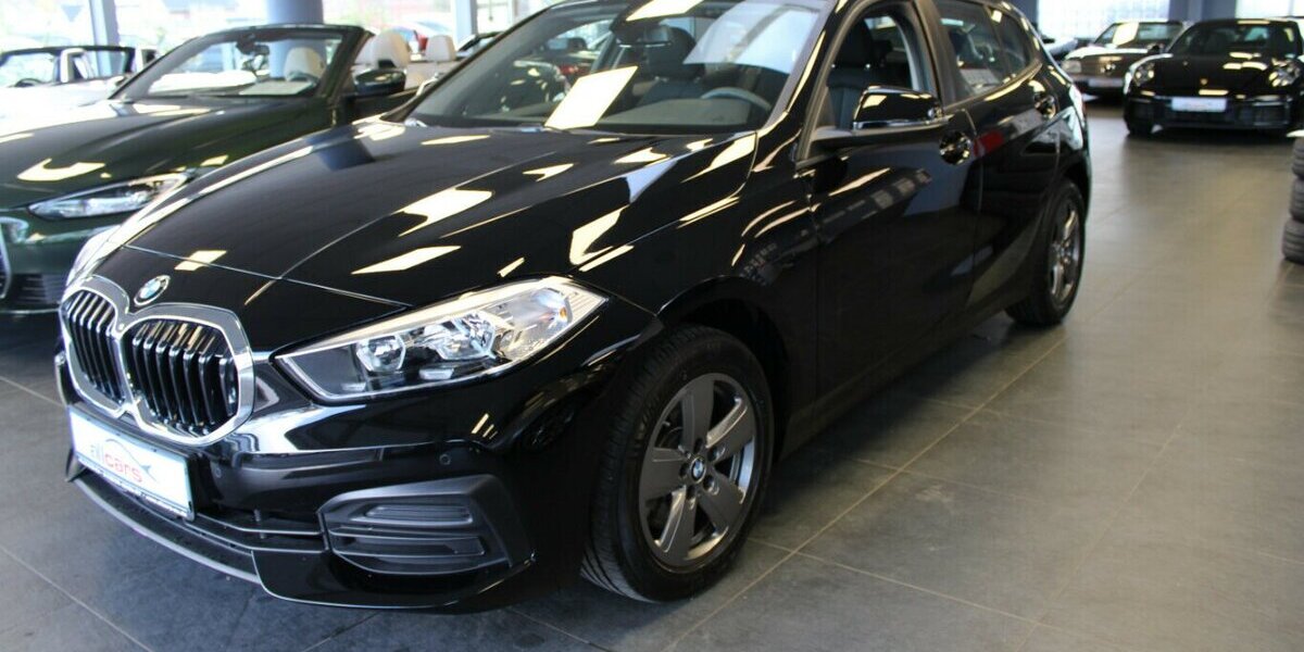 BMW 118 118d Aut. Advantage 15.390 km 21.980 &euro; Euskirchen 53881