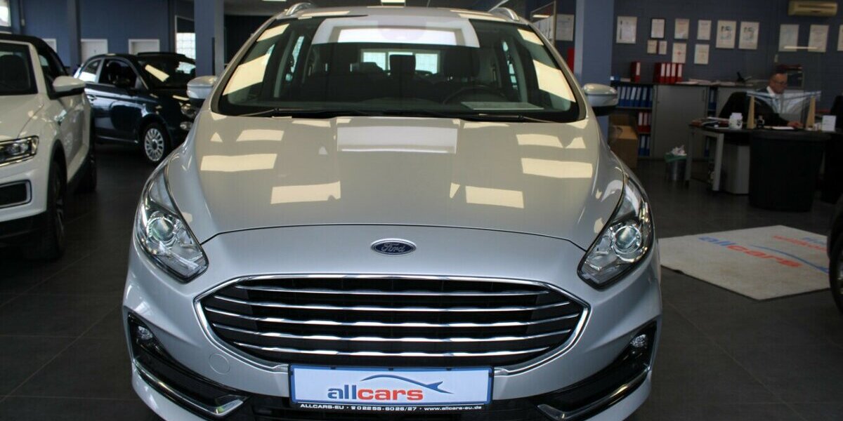 Ford S-Max 2.5 Duratec FHEV TITANIUM -AHK - 97.950 km 22.980 &euro; Euskirchen 53881