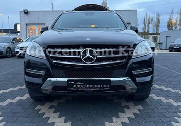 Mercedes-Benz ML 350 218.000 km 19.900 &euro; Eschweiler 52249