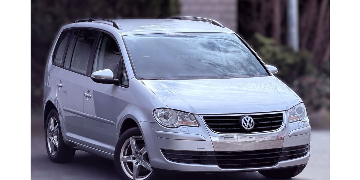 VW Touran 225.925 km 5.950 &euro; Alsdorf 52477