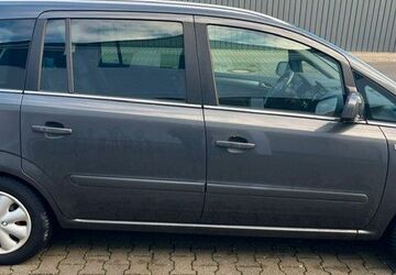 Opel Zafira 217.000 km 2.750 &euro; Aachen 52064