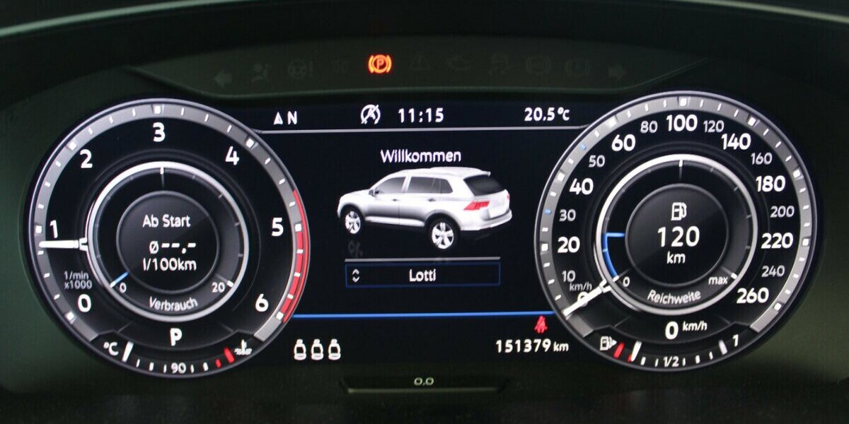 VW Tiguan 2.0 TDI SCR 4Motion BMT DSG Comfortline 151.379 km 19.980 &euro; Euskirchen 53881