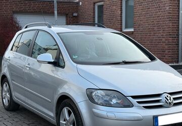 VW Golf 128.000 km 4.999 &euro; Düren 52351