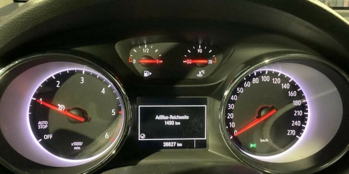 Opel Astra Klima Navi Temp CarPlay 1.Hd 37.000 km !!! 37.000 km 12.750 &euro; Erftstadt 50374