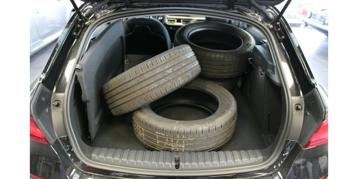 BMW 118 118d Aut. Advantage 44.770 km 23.980 &euro; Euskirchen 53881