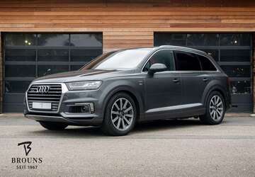 Audi Q7 225.000 km 25.950 &euro; Aachen 52072