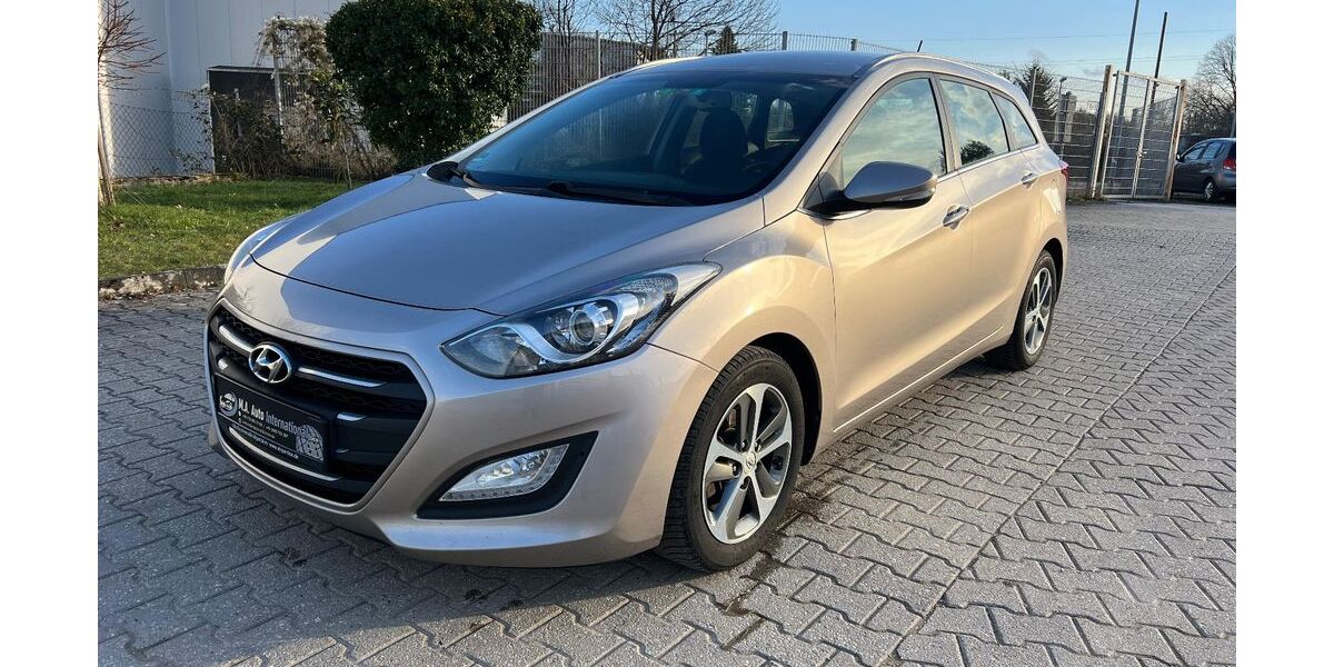 Hyundai i30 221.000 km 5.990 &euro; Eschweiler 52249