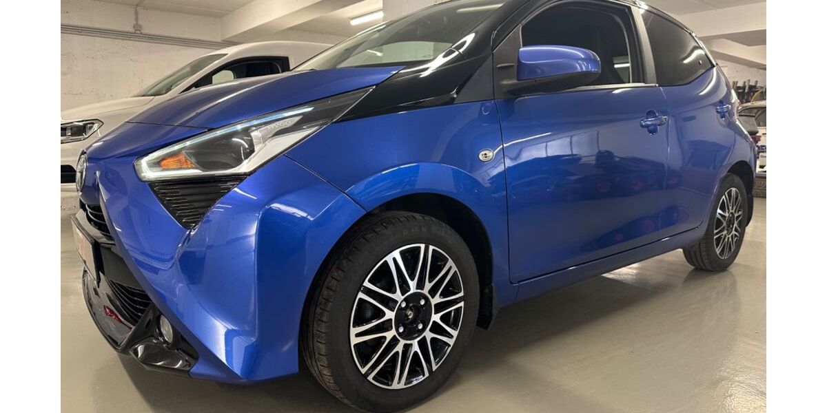 Toyota Aygo (X) 128.500 km 10.600 &euro; Stolberg 52224