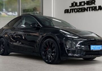Tesla Model Y 64.553 km 37.990 &euro; Jülich 52428