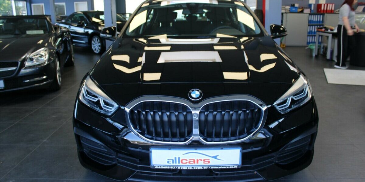 BMW 118i Aut. 19.998 km 21.980 &euro; Euskirchen 53881