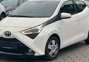 Toyota Aygo (X) 49.900 km 10.950 &euro; Langerwehe 52379