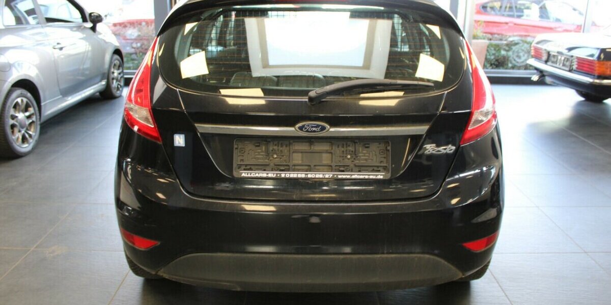 Ford Fiesta 1.25 Ghia - 5-Türig - 1.Hand - 83.440 km 5.980 &euro; Euskirchen 53881