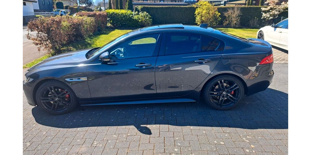 Jaguar XE 89.000 km 13.999 &euro; Simmerath 52152