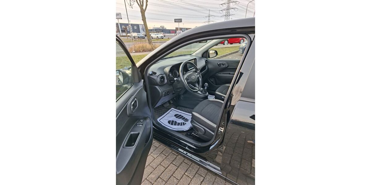 Hyundai i10 54.113 km 13.800 &euro; Hürth 50354