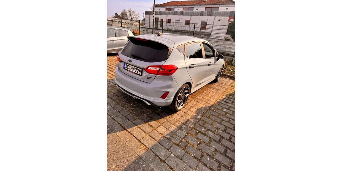 Ford Fiesta 56.000 km 13.999 &euro; Eschweiler 52249