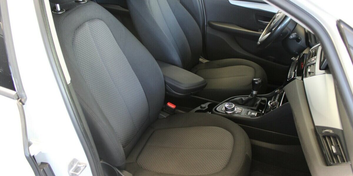 BMW 218 218i Active Tourer Advantage 58.050 km 14.980 &euro; Euskirchen 53881