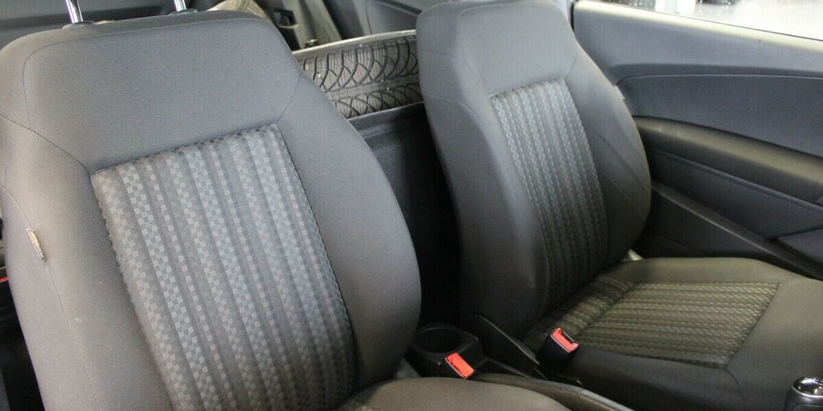 VW Polo 1.0 Klima - 1.Hand- 8fach bereift 73.518 km 7.980 &euro; Euskirchen 53881