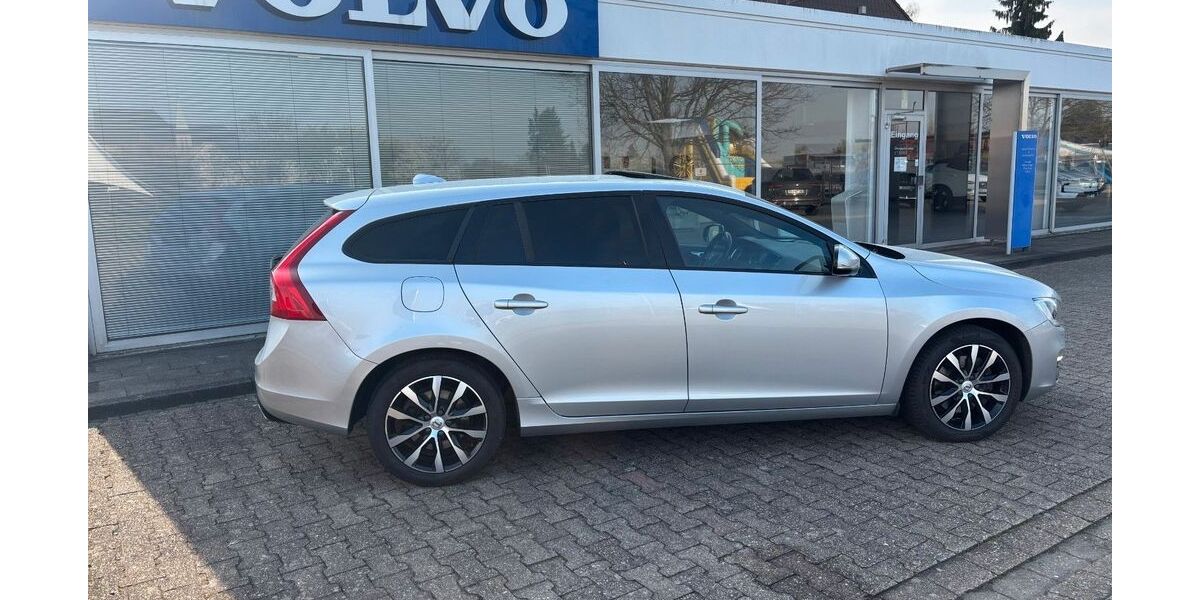 Volvo V60 108.901 km 19.900 &euro; Düren 52351
